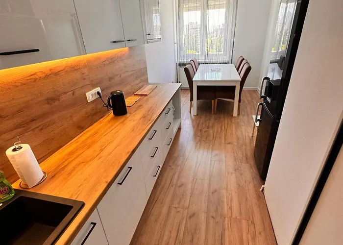 High-Floor Apartment, Free Parking