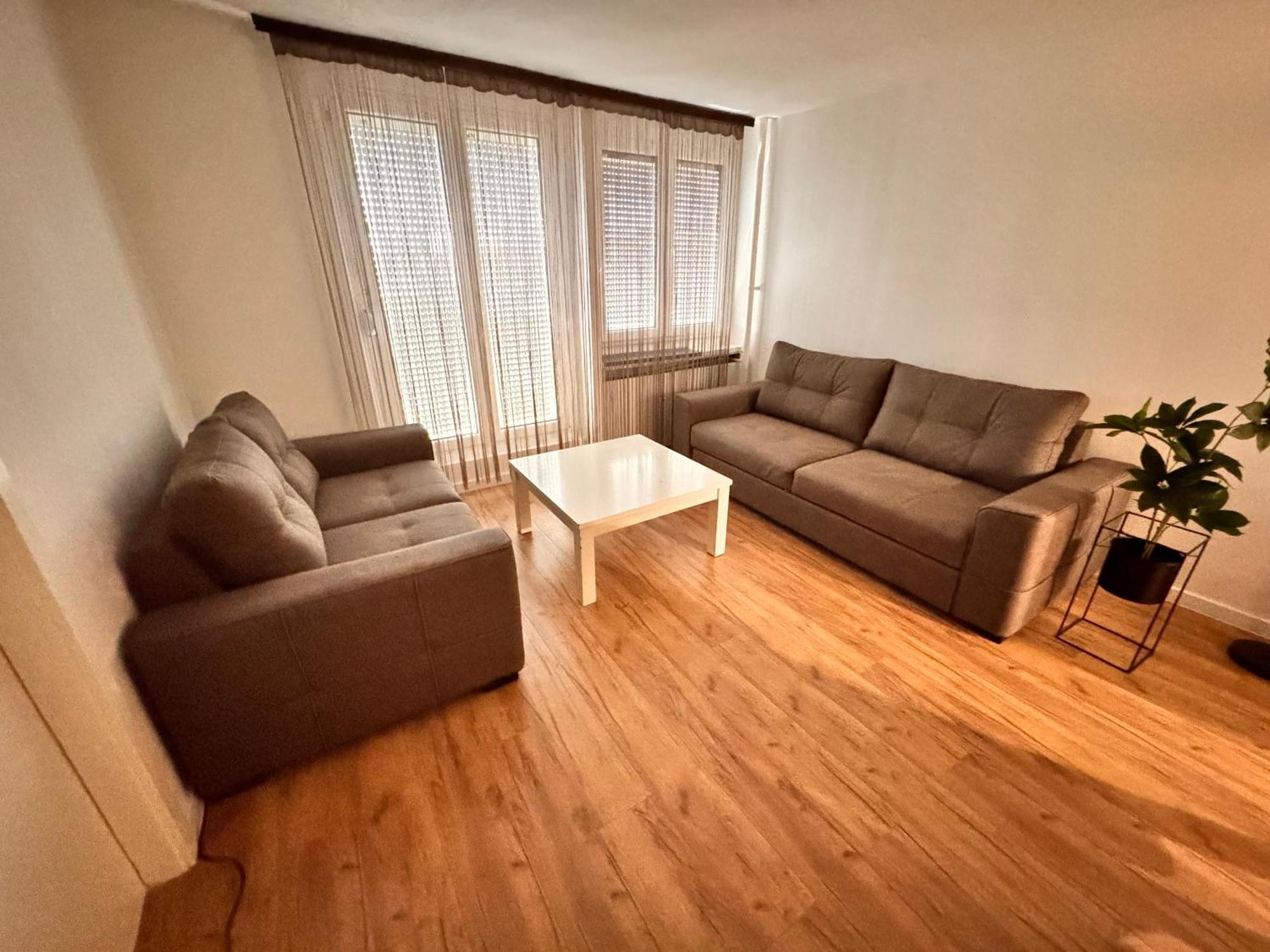 High-floor Apartment, Free Parking *